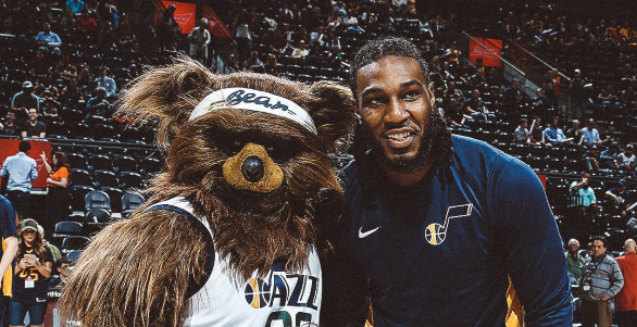 (foto da: twitter.com/utahjazzbear)